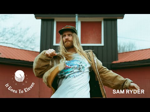 Sam Ryder On The Quirky Charm Of His Roland RE-501 Chorus Echo | It Goes To 11