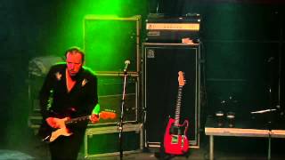 The Flaming Sideburns: Count Me Out. Live 2012.