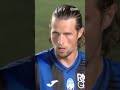 Hans Hateboer ????? Rafael Leão omver! ?‍?? #atalanta #shorts