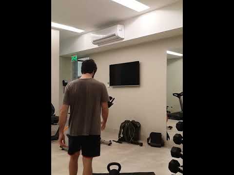 Clean and press. Kettlebell 20 kg