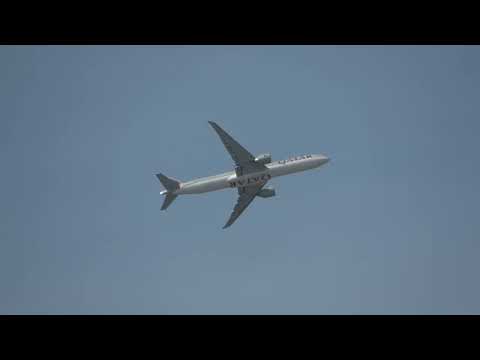 Qatar Airways QR7 Aborts Landing Seen Climbing out of Heathrow 28 May 2023