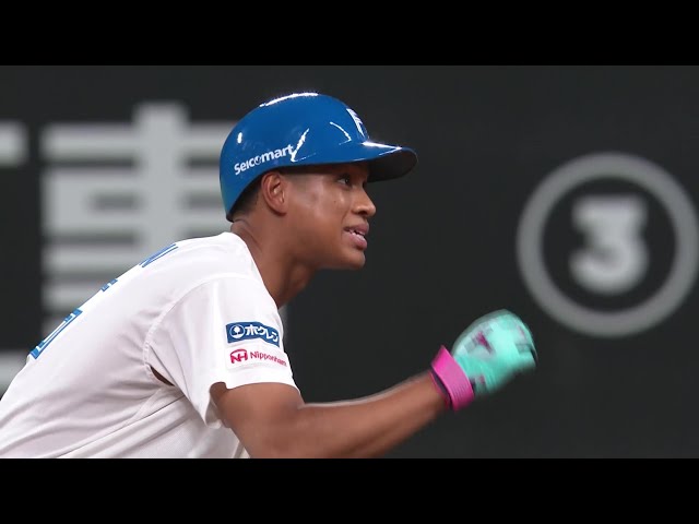 【6回裏】代打的中し10得点目!! ファイターズ・万波中正 満塁の場面でセンターへのタイムリー!! 2025年9月11日 北海道日本ハムファイターズ 対 オリックス・バファローズ