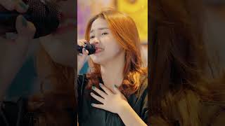 Download lagu Peluklah tubuhku Kecup keningku Tenangkan hatiku Yang merindukanmu ( SASYA ARKHISNA - AYANG ) mp3 Download lagu Peluklah tubuhku Kecup keningku Tenangkan hatiku Yang merindukanmu ( SASYA ARKHISNA - AYANG ) mp3