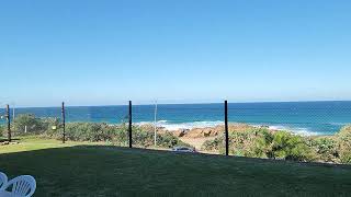 3-bedroom apartment right on the beach ⛱️