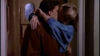 Melrose Place - Goodnight Kiss