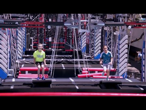 Owen Pham vs Ryan Cooper on the American Ninja Warrior Junior 3 Quarter finals