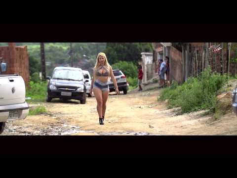 JOÃOZINHO DA PATRÃO - ELA É GOSTOSA - CLIPE OFICIAL