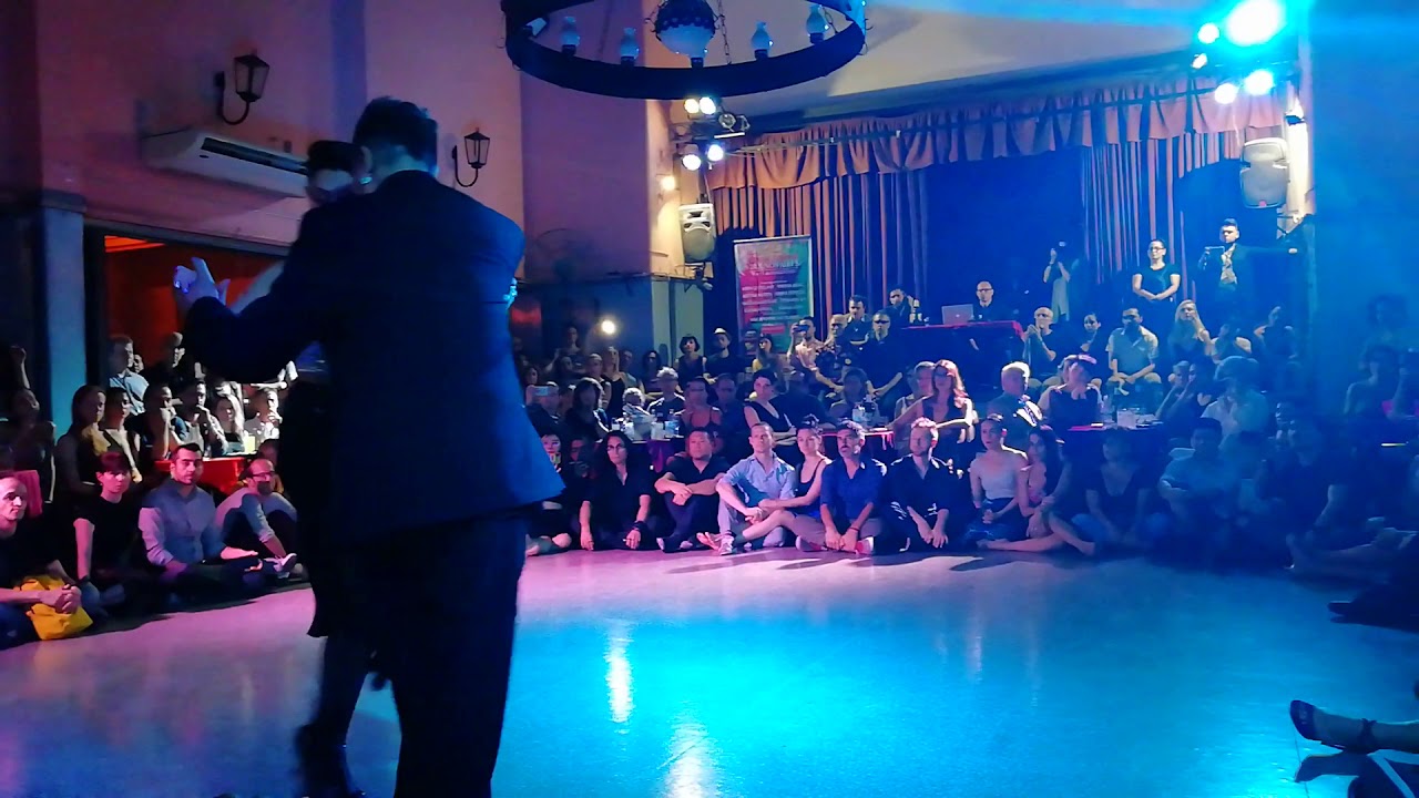 Mariano "Chicho" Frumboli & Moira Castellano - "El Jaguël"