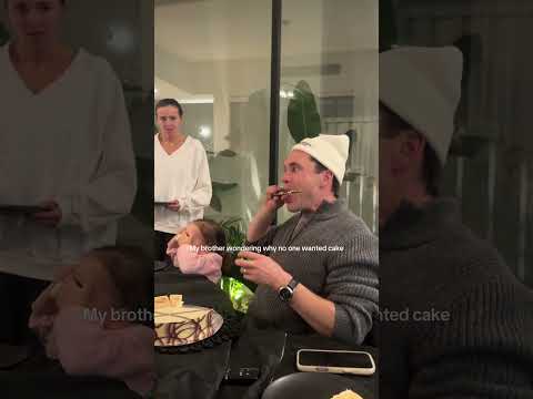 Now why would he do that😭😅@zaspooner #birthday #relatableshorts #family #laughter #girls #foryou