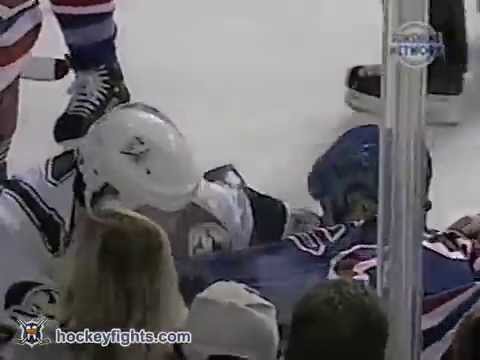 Krzysztof Oliwa vs Cory Sarich