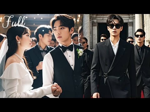 💗They think she was married a poor waiter,But he is actually a billionaire CEO&Spoiled her a lot！