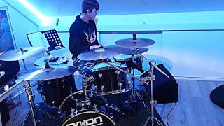 Kane van Alebeek drumt Waylon &quot;our song &quot;