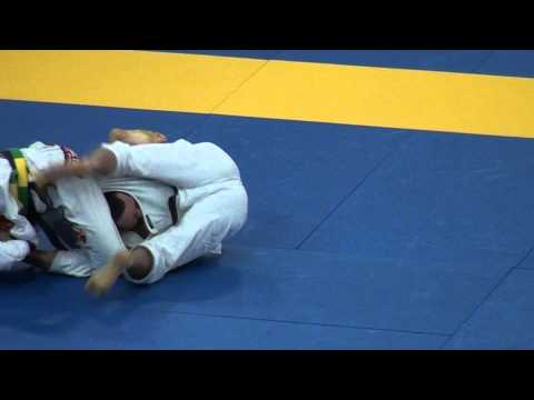 Submissions #1060 - Roberto Satoshi de Souza vs Pedro Bessa