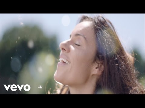 Laura White - Martha