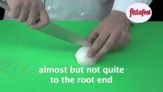 Lesson: Chopping onions Coarsely - Fatafeat Academy - Fatafeat