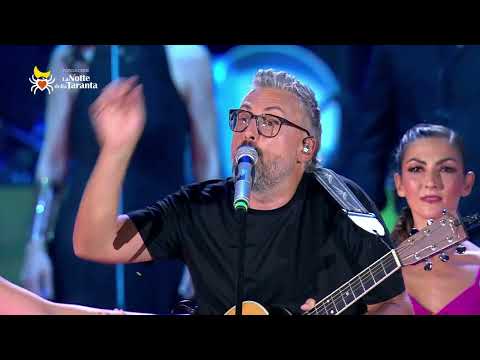 La Notte della Taranta 2023 - LULE LULE  canto arbëreshë - Brunori Sas