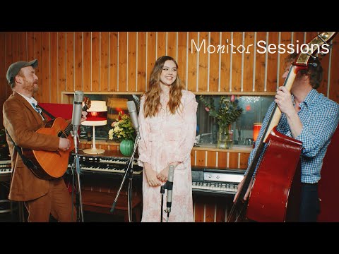 James Yorkston & Johanna Söderberg – Oh Light, Oh Light | Monitor Sessions