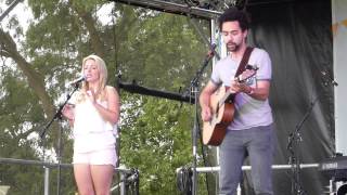 Black &amp; White - The Shires - Jimmy&#39;s Farm - 27 July 2014