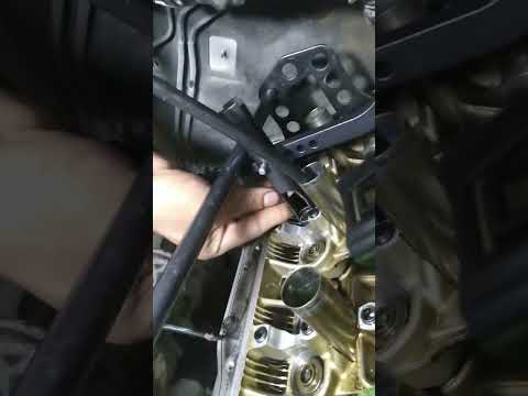 replacing valve seals without opening cylinder head