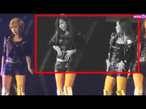 Yulsic Moment # 192 - Seducing each other on stage