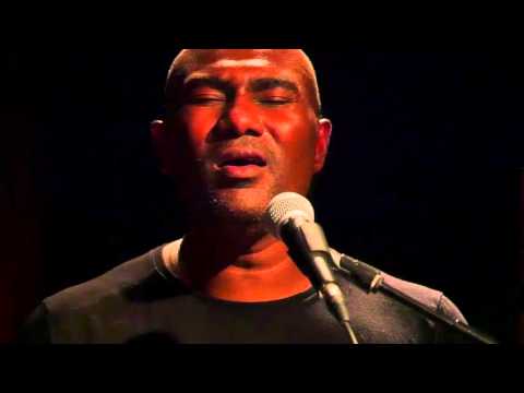 Bann Gayar /// Milagro