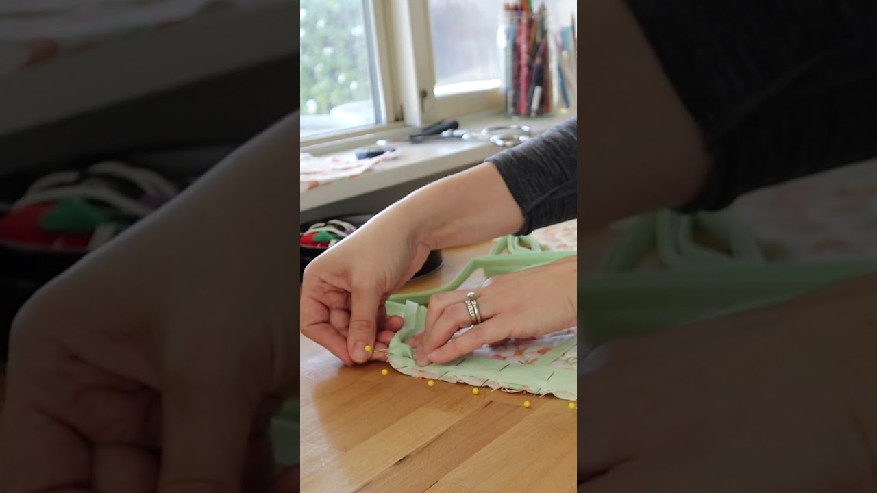 Portable Diaper Changing Pad Sewing Tutorial #sewing #babyshowergiftidea #sewingtips #sewingtutorial