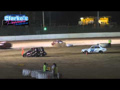 Junior Sedans - A-Main - Eddie Hughes Memorial - Maryborough Speedway - 11.10.14