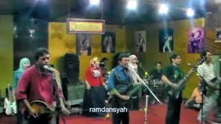 Download lagu becandanya rhoma irama di studio soneta record lagu joget mp3