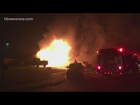 橙縣調查人員正在調查災難性房屋火災的原因。 (Orange County investigators looking into cause of catastrophic house fire)
