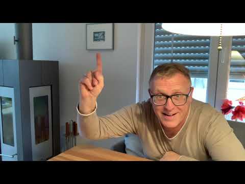 Der Platz für Alexander Broys Bild, mein Fernsehauftritt und eine Pfeife von Sabina Santos.