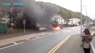preview picture of video 'Car fire in Bangor'