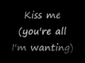 Kiss me kill me - Mest [lyrics] 