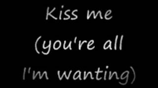 Kiss me kill me - Mest [lyrics]