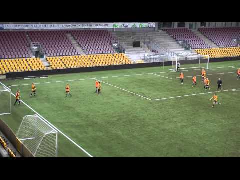 Fodboldkamp Farum 99-2 vs 98-2 , 30/11-2013