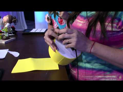 Mulher.com 23/01/2015 - Bolo em E.V.A Branca de neve Por Janaina Lourenço - Parte 1