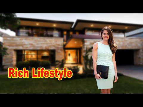 Hope Hicks's Biography & Family, Parents, Brother, Sister, Husband, Kids & Net Wroth