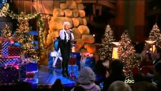 Christina Aguilera - Have Yourself A Merry Little Christmas Disney World - 25 Diciembre-2011