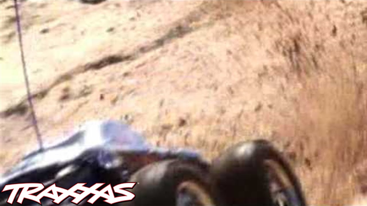 Traxxas Nitro T-Maxx 3.3 1:8 TQi bluetooth RTR červený