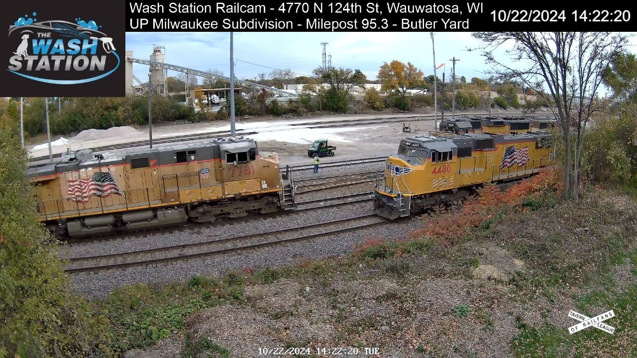 Live webcam view of Butler Yard Railfan Trainspotting Cam