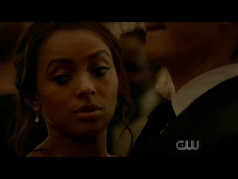 The Vampire Diaries 8x15:  Damon, Bonnie and Enzo dance at the wedding