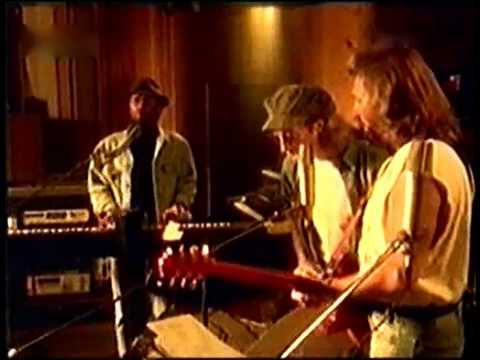 Kiss Of Life video