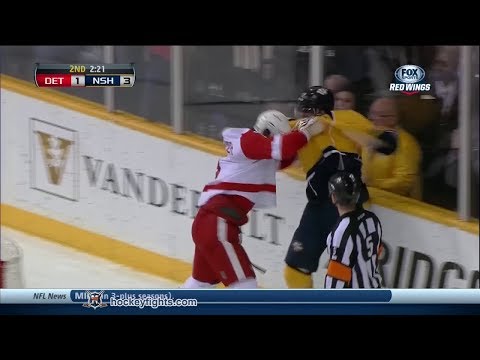 Justin Abdelkader vs Mike Fisher Dec 30, 2013