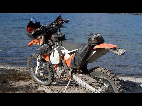Giant Loop MoJavi Saddlebag Review | Motorcycle Superstore