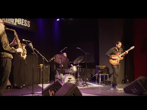 Harry Pepl (tape) & The (Lonely) Single Swinger Band - Short Documentary (with English subtitles)