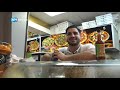 Trotse familie Rahimi geeft Bazaar kleur