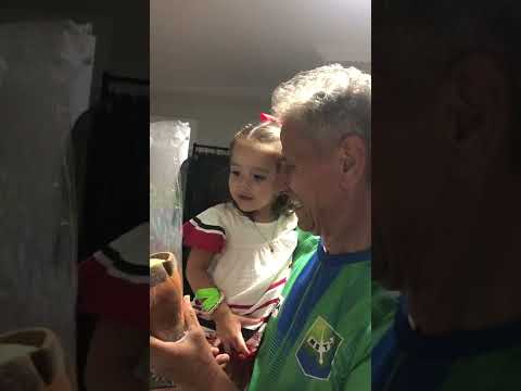 O presente mais marcante na vida de uma Criança kkkkk