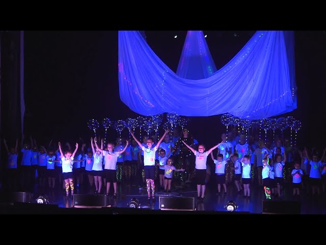 Ангарский народный цирк «Круг надежд» представил новое шоу «Геометрия в пространстве»