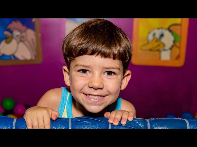 Fotografia de aniversário infantil em alphaville. Fotografia de aniversário infantil no buffet Planeta Kids Alphaville. Vídeo slide com as principais fotos'