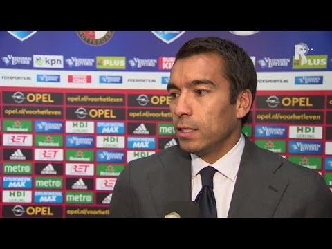 Giovanni van Bronckhorst na afloop van Feyenoord - FC Utrecht