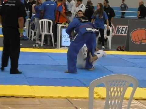 Igor Schneider na 1ª Luta do Absoluto - SP OPEN 2012 IBJJF